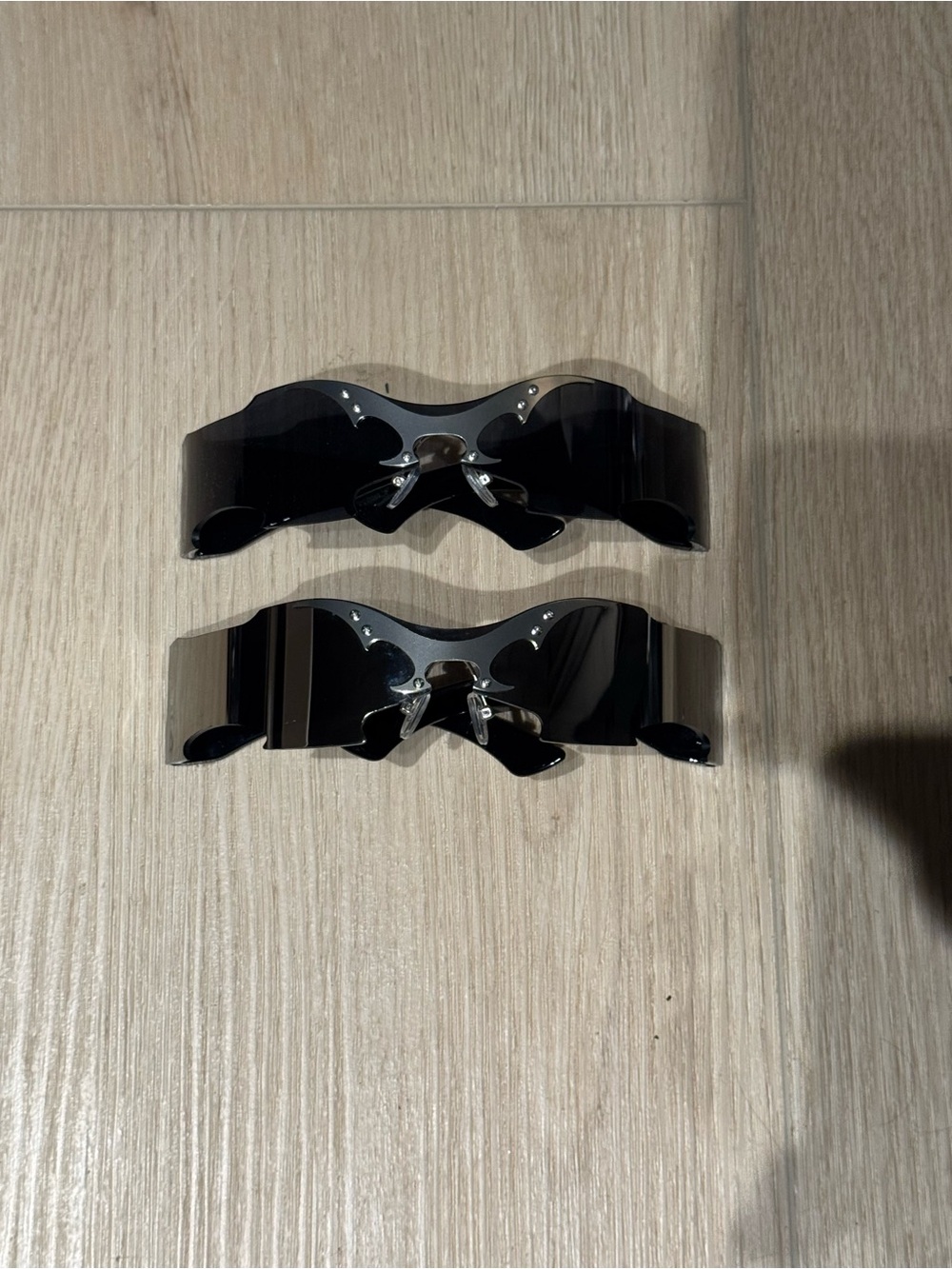Set Of 2 Rave Sunglasses - Mirror Chrome And Black